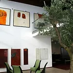 Hotel Educare
