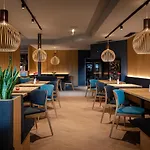 育优酒店 酒店 4*