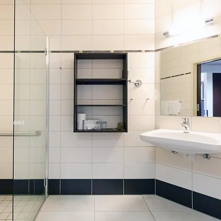 Educare Hotel 4*