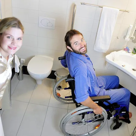 Szálloda Educare 4*