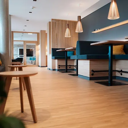 Educare Hotel 4*