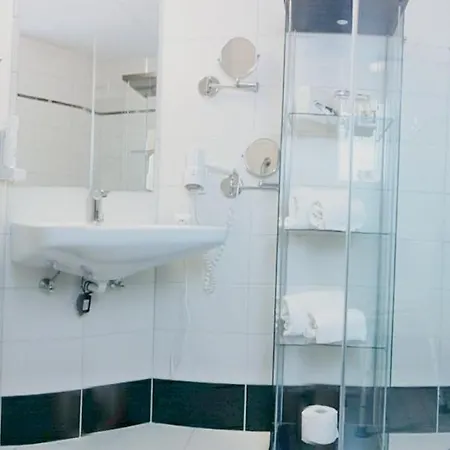 Hotel Educare