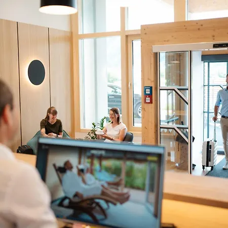 Educare Hotel Treffen