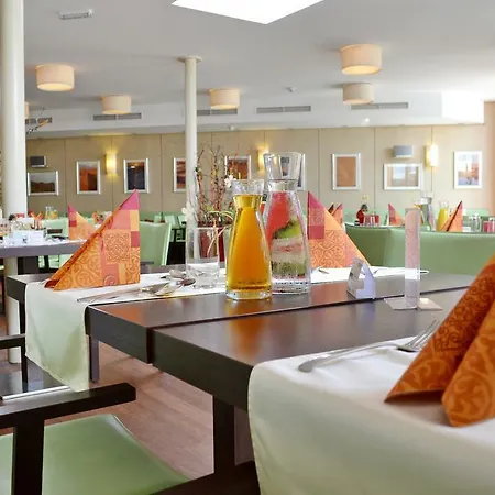 Szálloda Educare 4*