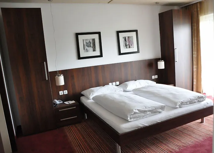 Hotel Educare Treffen