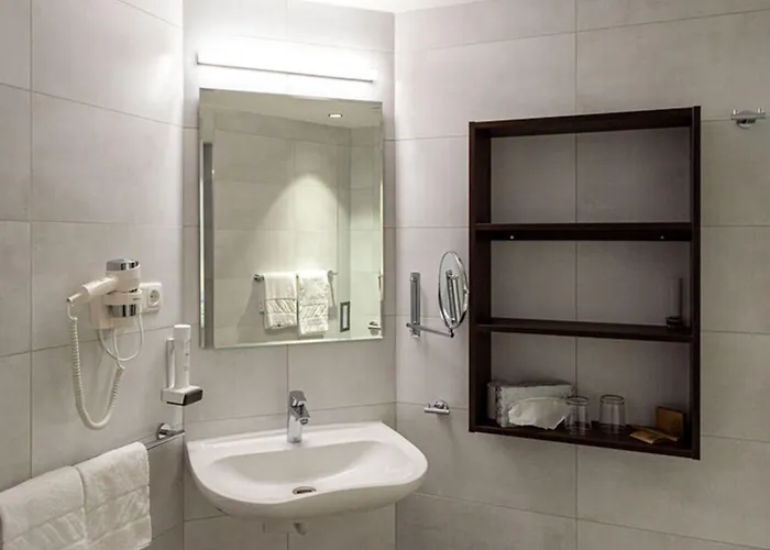 Hotel Educare Treffen