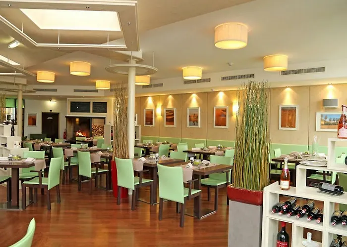 Hotel Educare Treffen